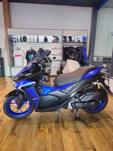 Moto Automática e Esportiva! Yamaha AEROX 160 CONNECTED 2026