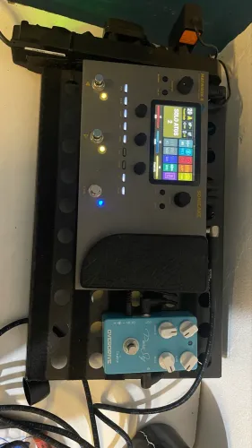 PEDALEIRA MATRIBOX 2 + PEDAL DE OVERDRIVE PEDALBOARD