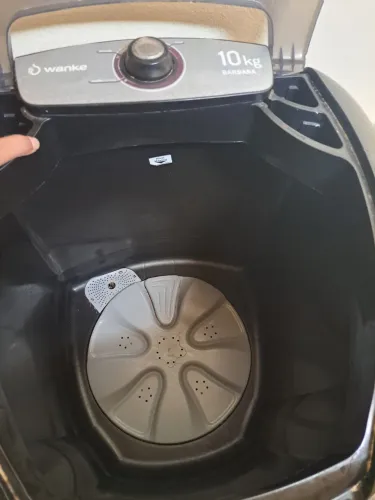Máquina para retirada de peças