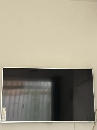 Smart tv Philips com defeito de 48 polegadas 