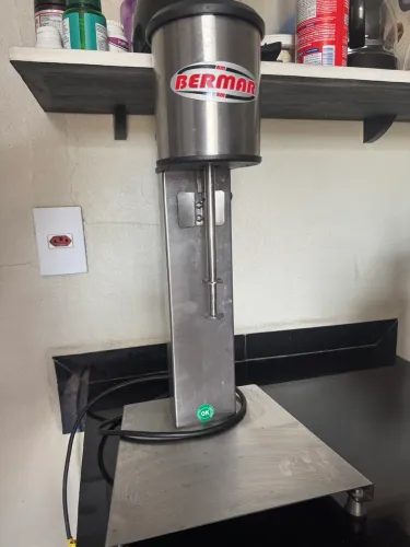 Batedor de Milk Shake Profissional Bermar - Inox