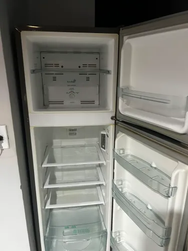 Geladeira cônsul 400
