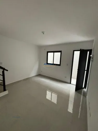Casa de Condomínio na Vila Tupi - 2 dorms - Parcela Direto Prop.
