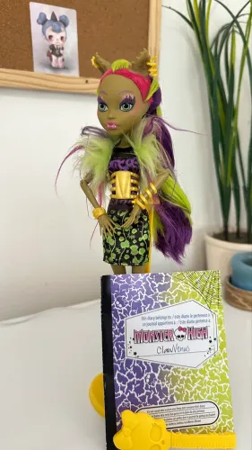 ClawVenus - Monster high