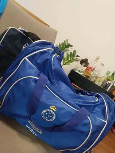 Vendo mala e bolsa original do Cruzeiro