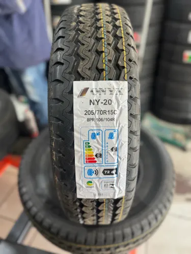Pneu de carga 205/70/15C Onyx (instalação grátis)