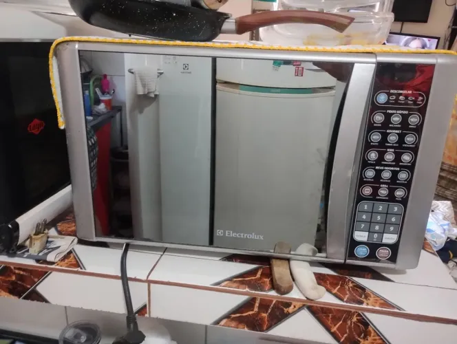 Vende-se Microondas Electrolux