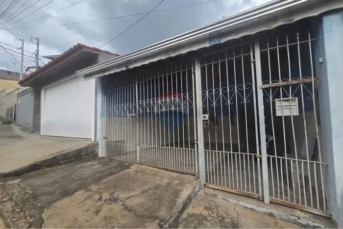 Casa à Venda no Bairro Vila Aparecida em Bragança Paulista!