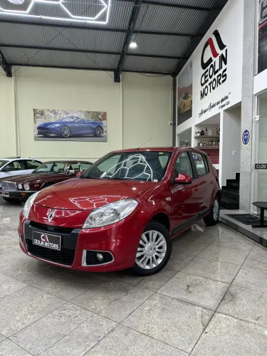 Renault Sandero Privilège Hi-flex 1.6 16V 5P AUT 2013
