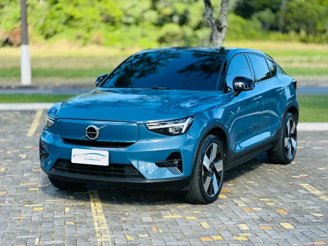 Volvo C40 Recharge Pure Eletric (elétrico) 2022