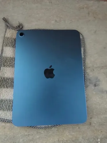 IPAD A16