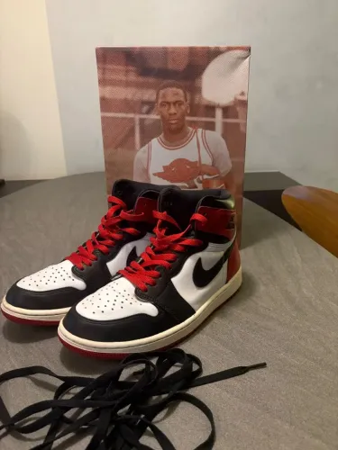 Nike Air Jordan - Chicago (Edição Especial Aniversário)