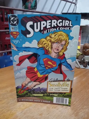 Vendo Revista da SuperGirl n° 4 em Inglês !!! 