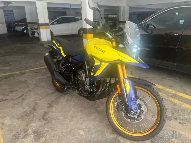 SUZUKI VSTROM 800 DE 1000 KM