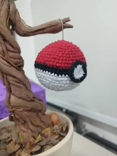 Pokebola de Crochê (Amigurumi) - Artesanal