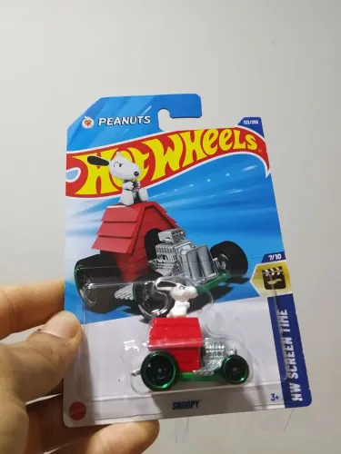 Hotwheels Snoopy