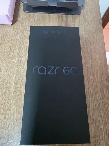 Oportunidade! Razr 60 ainda na Garantia.