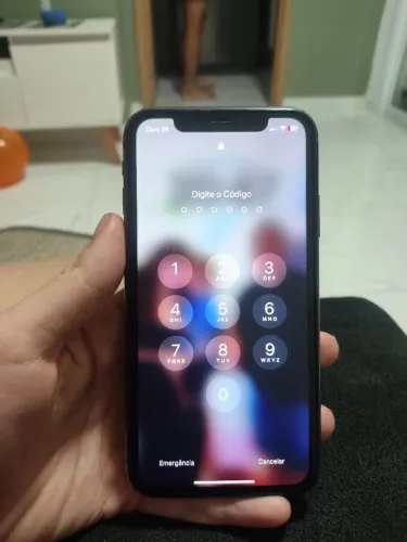 iPhone 11 64GB preto