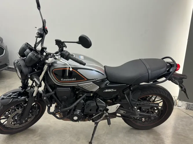 TODA ORIGINAL ! ZERO DE ENTRADA 48X KAWASAKI/Z650 RS 2023  PARA PESSOAS EXIGENTES 