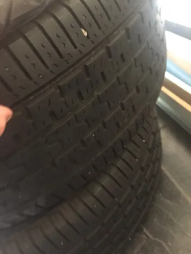 Pneus SUV - 235/65R17 - Good-Year