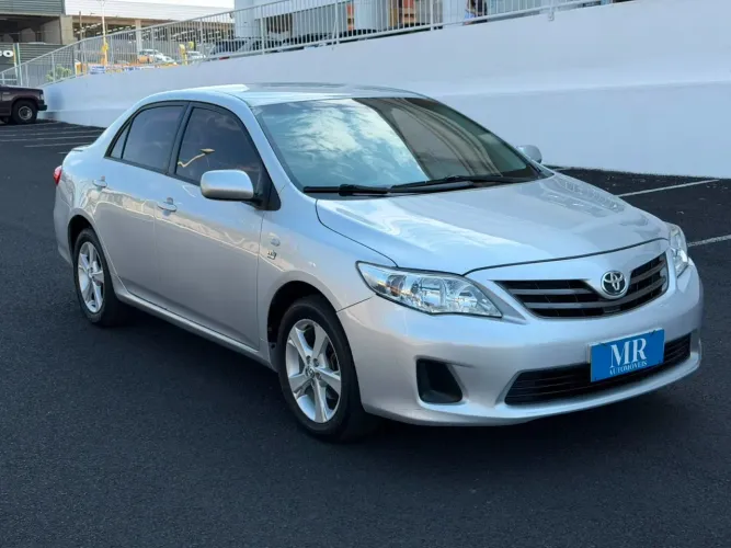 Toyota Corolla GLI 1.8 16V AUT. 2013