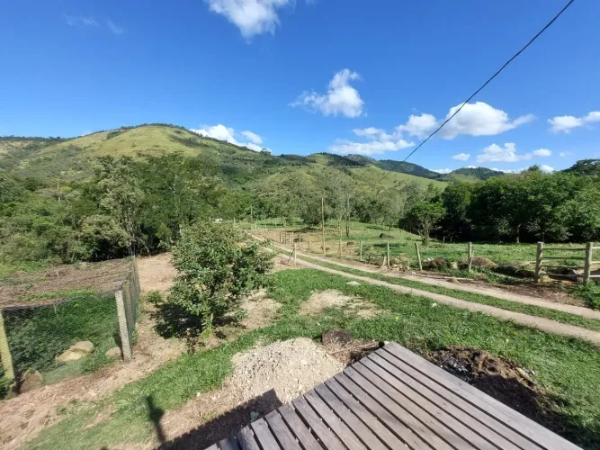 Cachoeiras de Macacu - RURAL - Centro de Papucaia