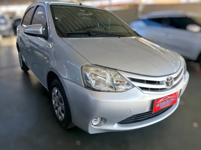 Toyota Etios XS 1.5 Flex 16V 5P Mec. 2016