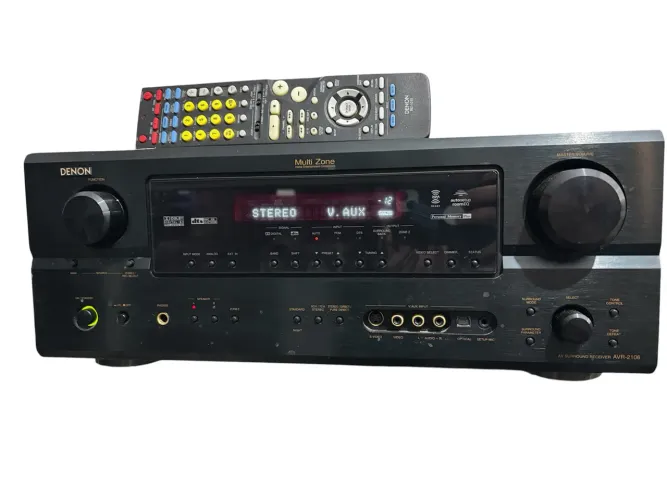 Receiver Denon AVR-2106 com Phono e controle remoto.