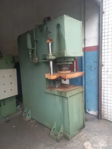Prensa 100 ton
