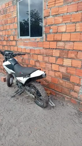 Vendo essa linda moto broz bem conservada
