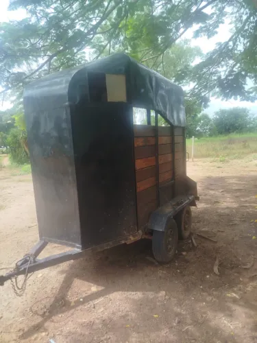 Carretinha 2 eixos 