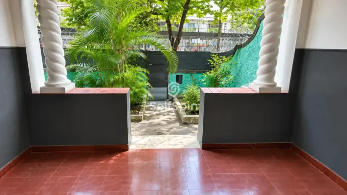 Casa para locação 3 quartos em Icaraí com vaga e churrasqueira