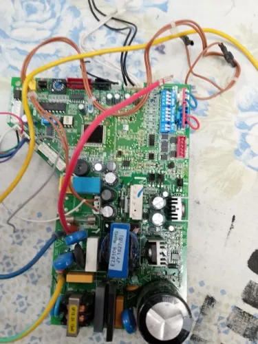Placa controladora Evaporadora Midea