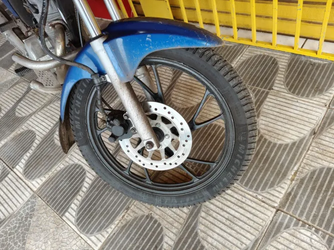 VENDO PAR DE RODAS PÉ GALINHA TITAN/ 156/160 COM PEQUENAS MARCA DE USOFAN