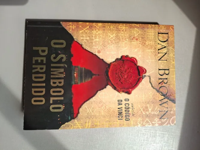 Livro o símbolo perdido de Dan Brown