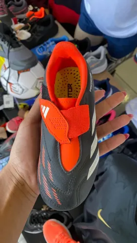 Chuteira Adidas Predator