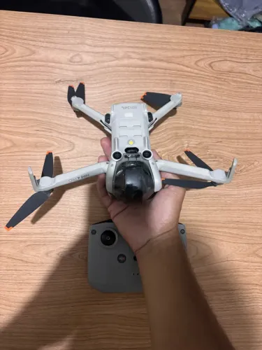 Droner dji 4 pro vendo ou troco por algo do meu interesse
