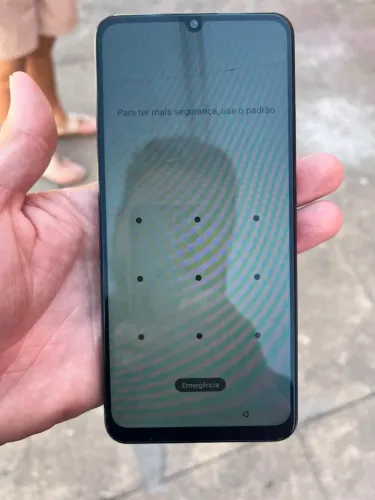 Realme note 60 x pequeno trincado na tela, quase imperceptível