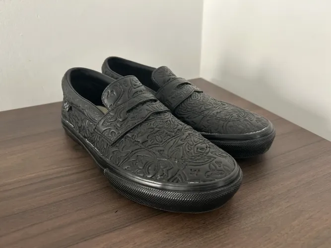 Tênis Vans Slip on Skate Beatrice Domond Preto