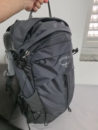 Mochila Osprey Stratos