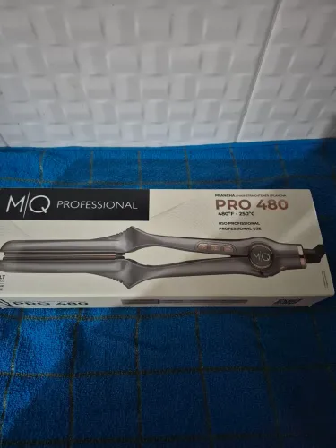 Vendo uma chapinha profissional MQ 250°C