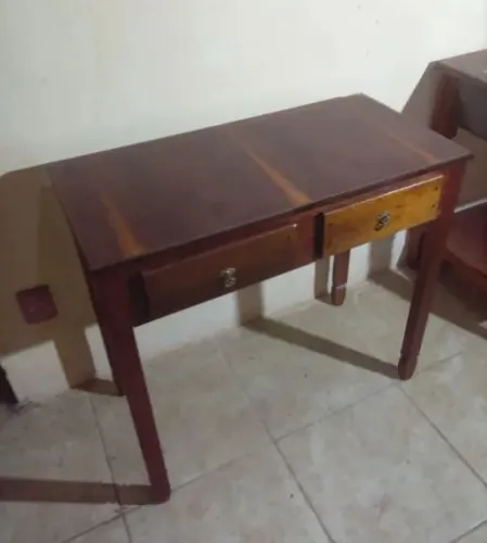 Aparador em madeira maciça com 2 gavetas funcionais