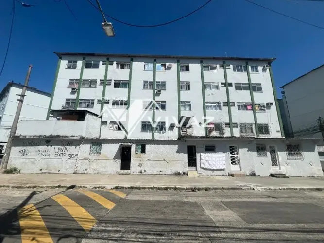 Ótimo Apartamento com 02 Quartos em Cascadura