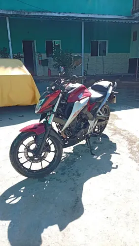 Vendo moto boa cbf300