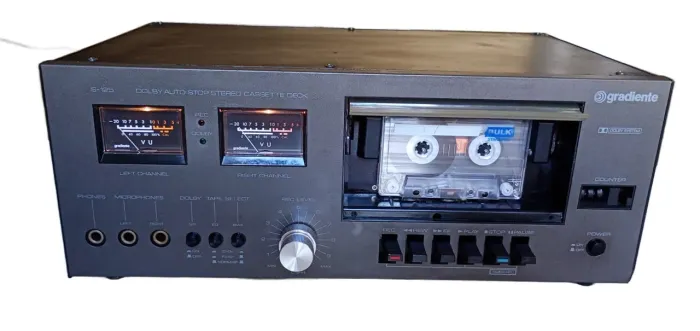 TAPE DECK GRADIENTE S125, REVISADO E FUNCIONANADO TOTALMENTE.