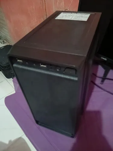 Vendo cpu com problema na placa mãe.