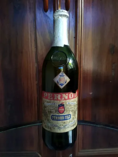 Garrafa Antiga Pernod 45° - Pernod Fils - Importada - Item de colecionador (Anos 60/70)
