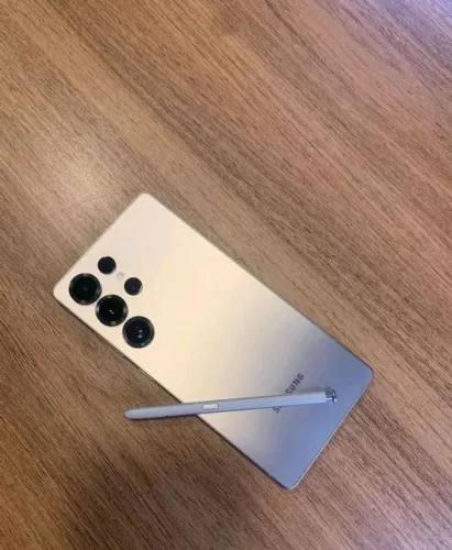 S25 Ultra troca iPhone ou Samsung 