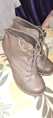 Bota marrom sapatinho de luxo ,n°38 'nao entrego"