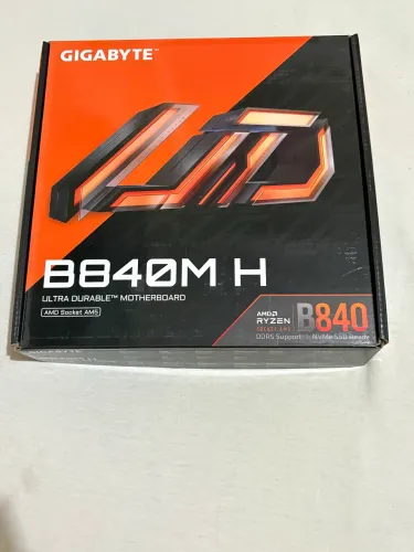 Placa mãe Gigabyte B840M H